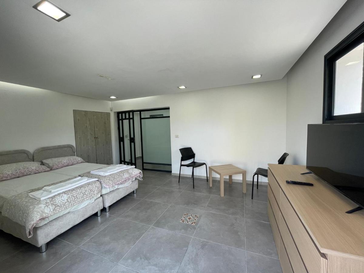 Laila'S Boutique Apartment Haifa Exterior photo